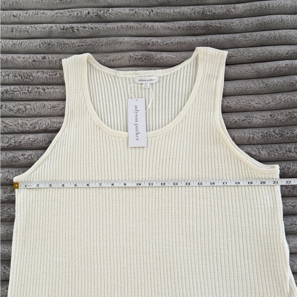 Cozy Ribbed Tank Top - Picture 11 of 12